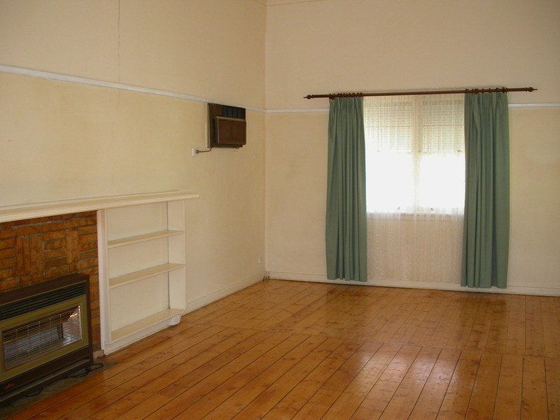 88 Stradbroke  Avenue, Swan Hill VIC 3585