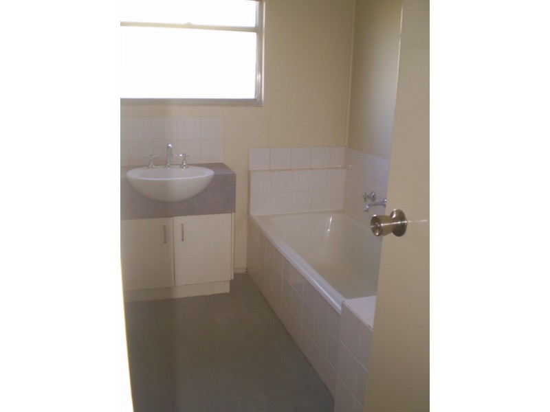 5 Domaille Crescent, Swan Hill VIC 3585