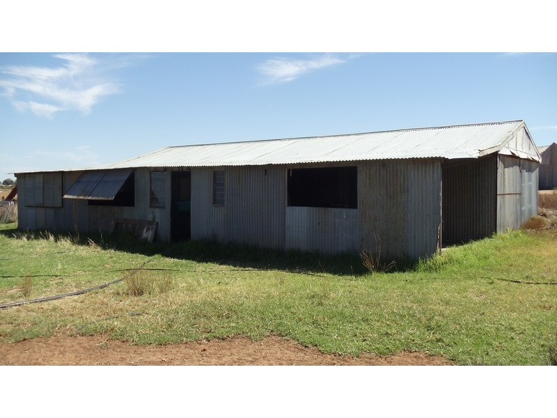 64 Nyah West  Road, Nyah West VIC 3595