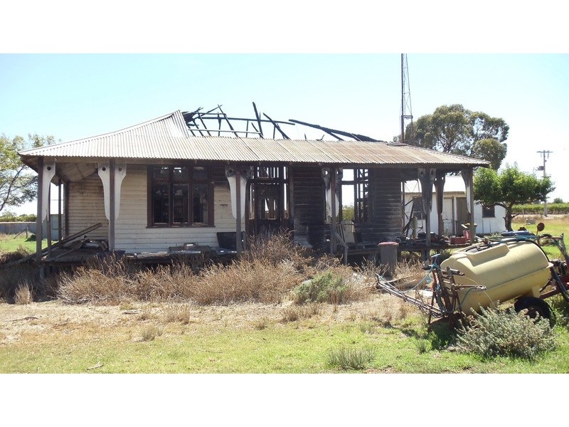 64 Nyah West  Road, Nyah West VIC 3595