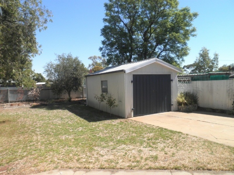 158 Stradbroke Avenue, Swan Hill VIC 3585