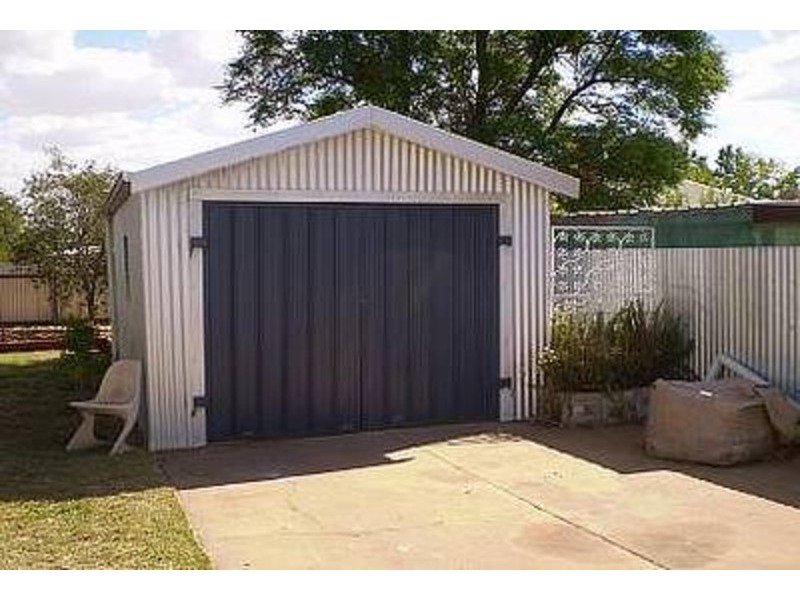 158 Stradbroke Avenue, Swan Hill VIC 3585