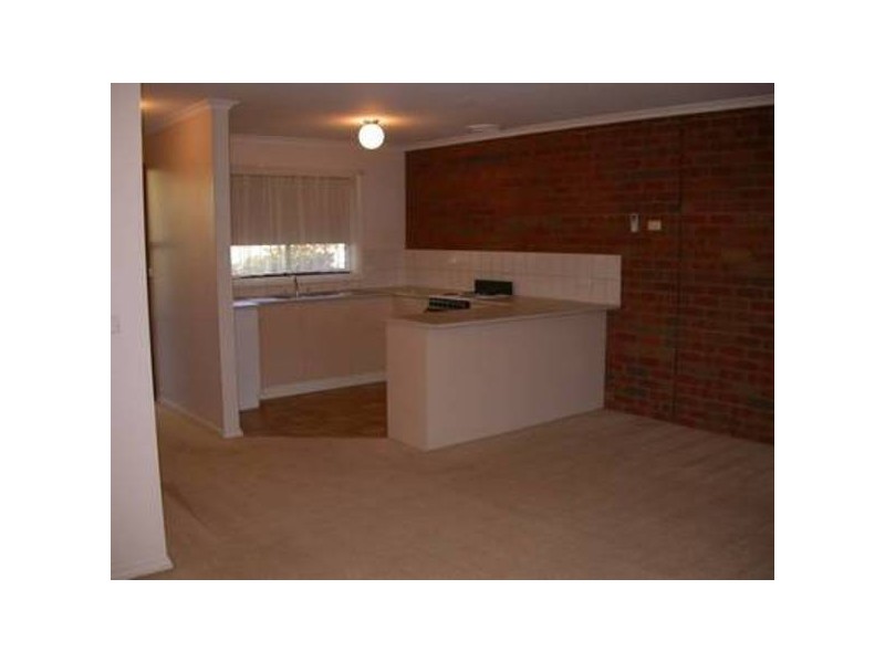 3-5 Parnee Street, Swan Hill VIC 3585