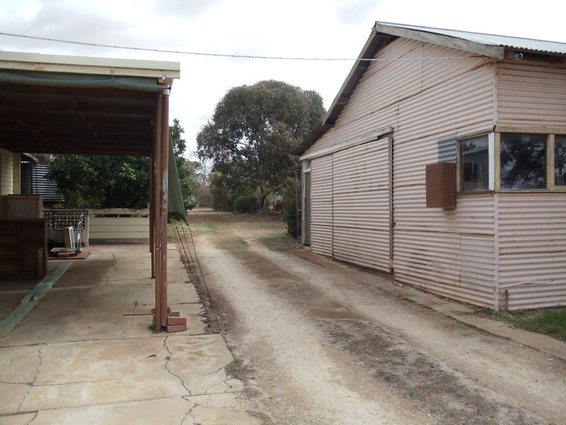 127 Stradbroke Avenue, Nyah VIC 3594