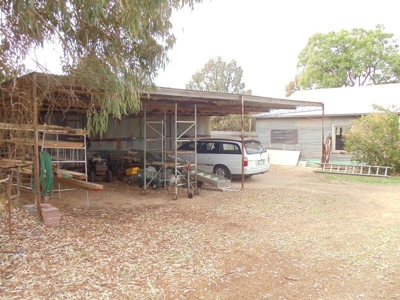 127 Stradbroke Avenue, Nyah VIC 3594