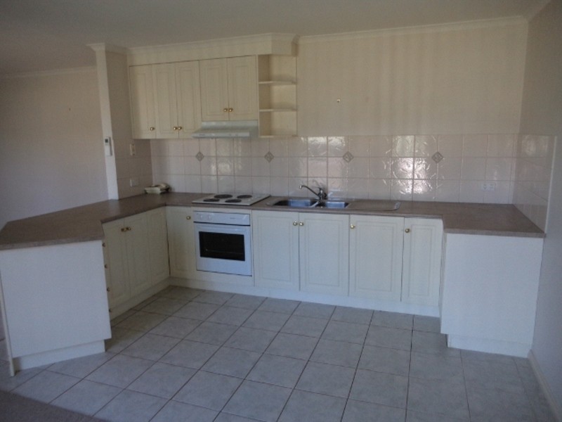 3/141 Stradbroke Avenue, Swan Hill VIC 3585