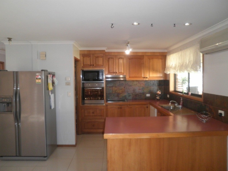 8 Barwick Court, Swan Hill VIC 3585