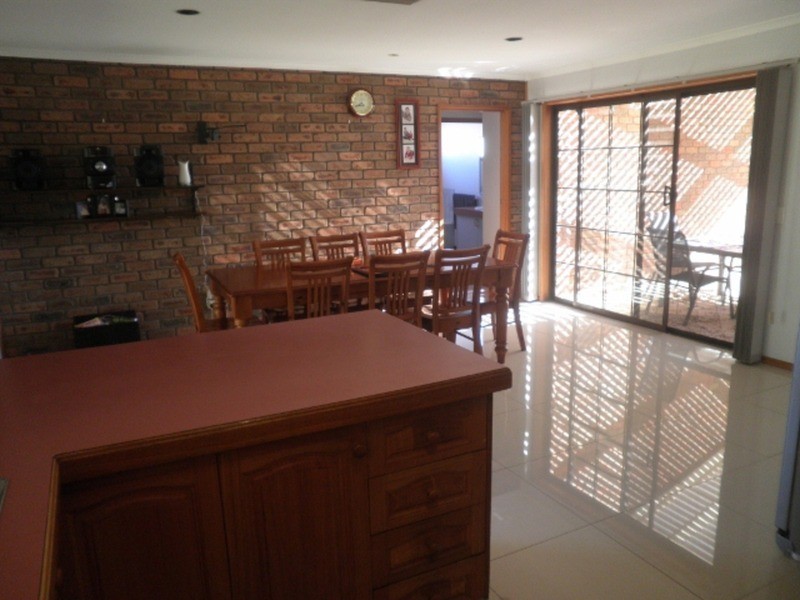 8 Barwick Court, Swan Hill VIC 3585