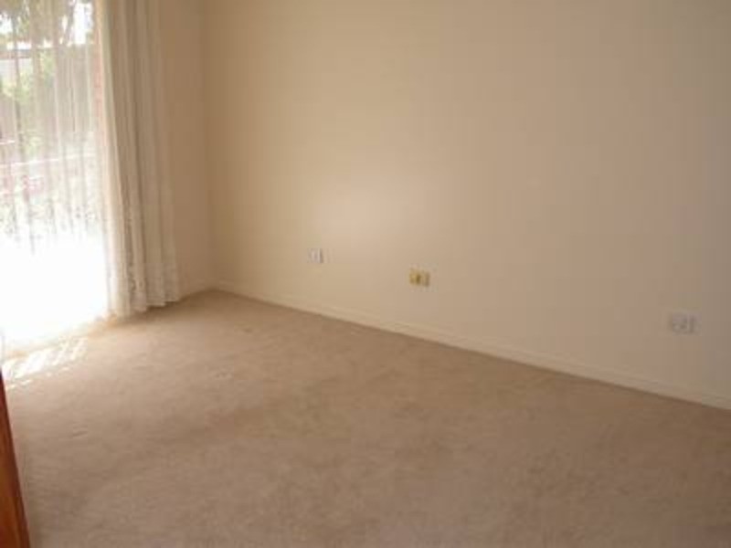 2/10 Everingham Street, Swan Hill VIC 3585