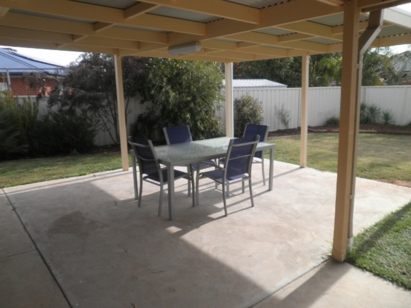 6 Emma Court, Swan Hill VIC 3585