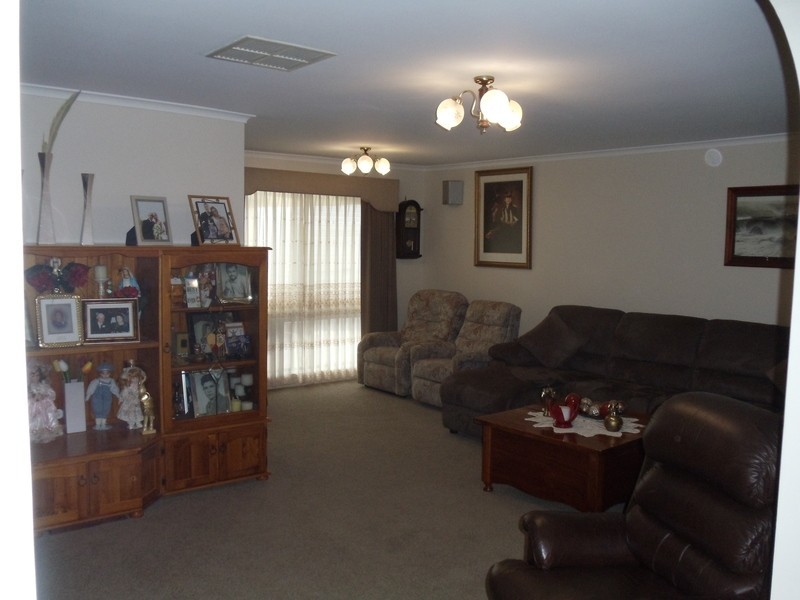 51 Parkview Drive, Swan Hill VIC 3585