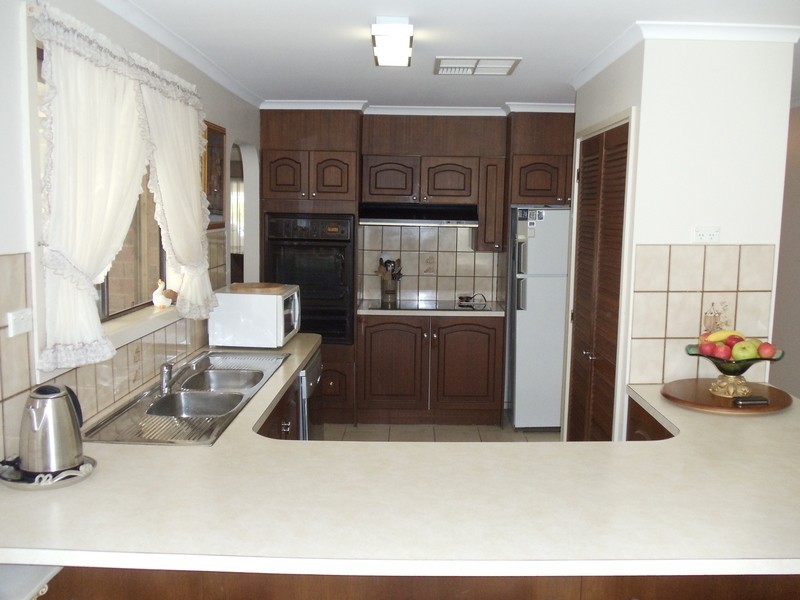 51 Parkview Drive, Swan Hill VIC 3585