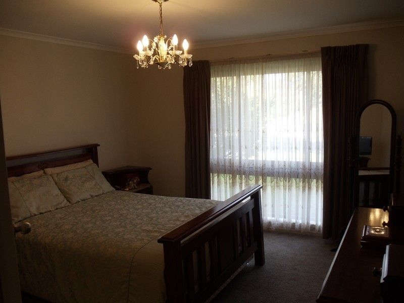 51 Parkview Drive, Swan Hill VIC 3585