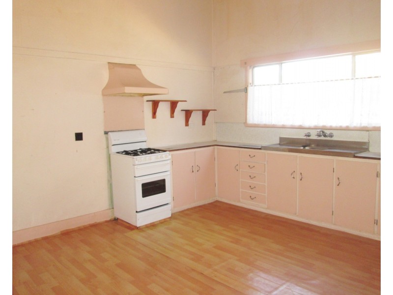 11 Allan Street, Nyah West VIC 3595