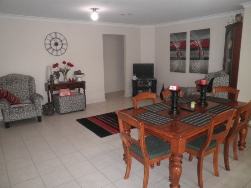 27 Village Way, Swan Hill VIC 3585