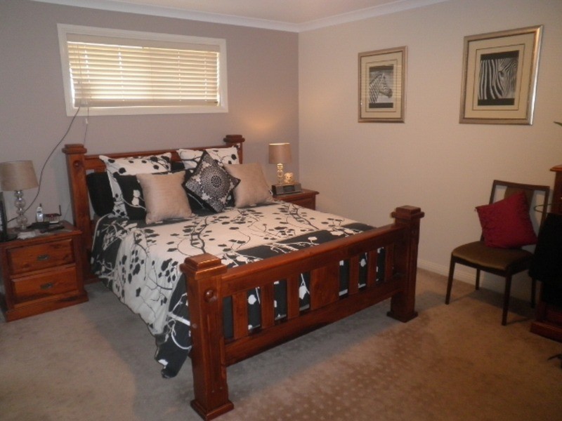 27 Village Way, Swan Hill VIC 3585