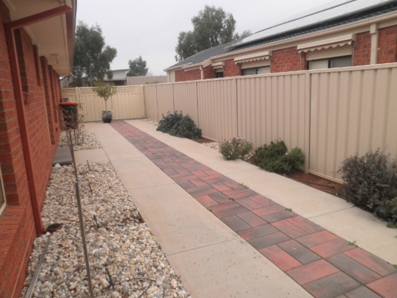 27 Village Way, Swan Hill VIC 3585