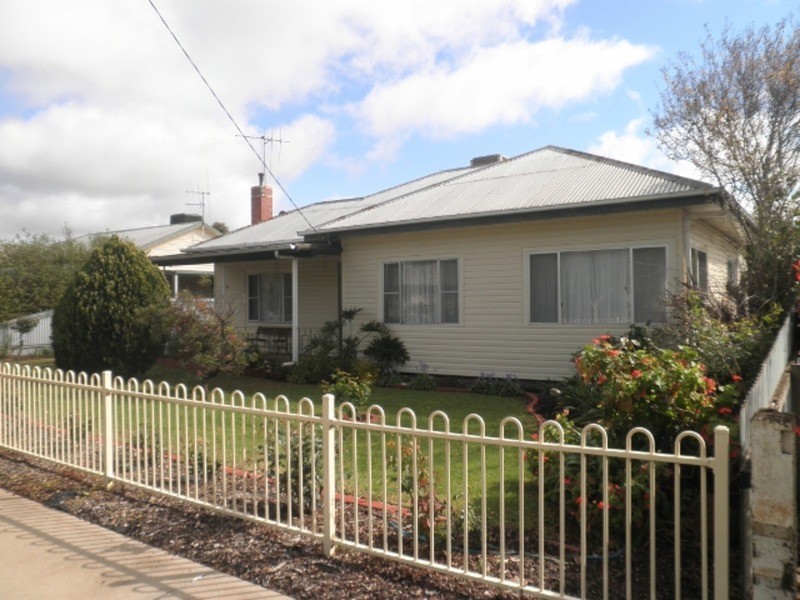 6 Burton Street, Swan Hill VIC 3585
