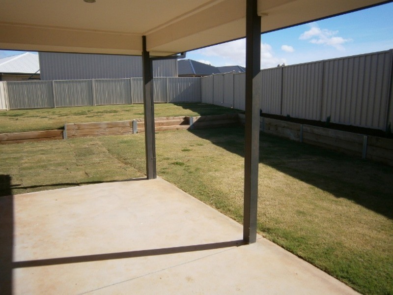 7 Yorrell Close, Swan Hill VIC 3585