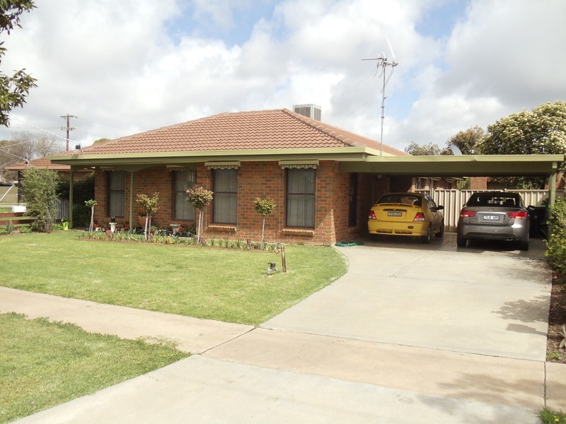 50 Dunstone Street, Swan Hill VIC 3585