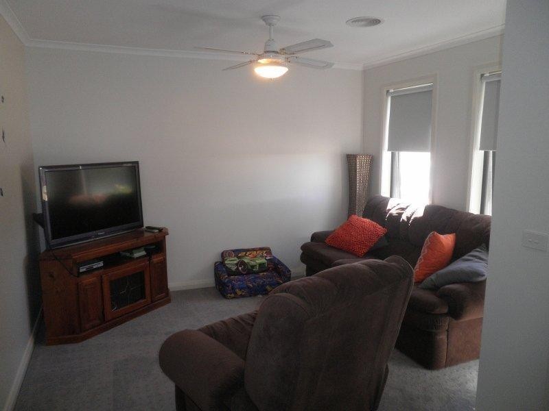5 Yorrell Close, Swan Hill VIC 3585
