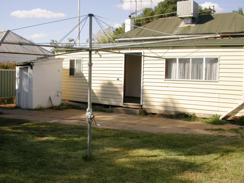 88 Stradbroke Avenue, Swan Hill VIC 3585