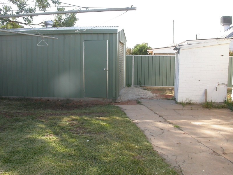 88 Stradbroke Avenue, Swan Hill VIC 3585