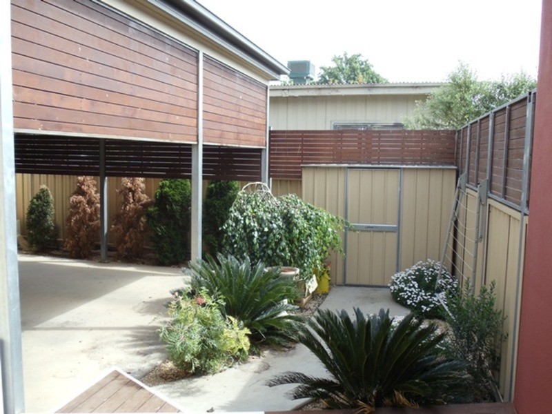 1/39 Palaroo Street, Swan Hill VIC 3585