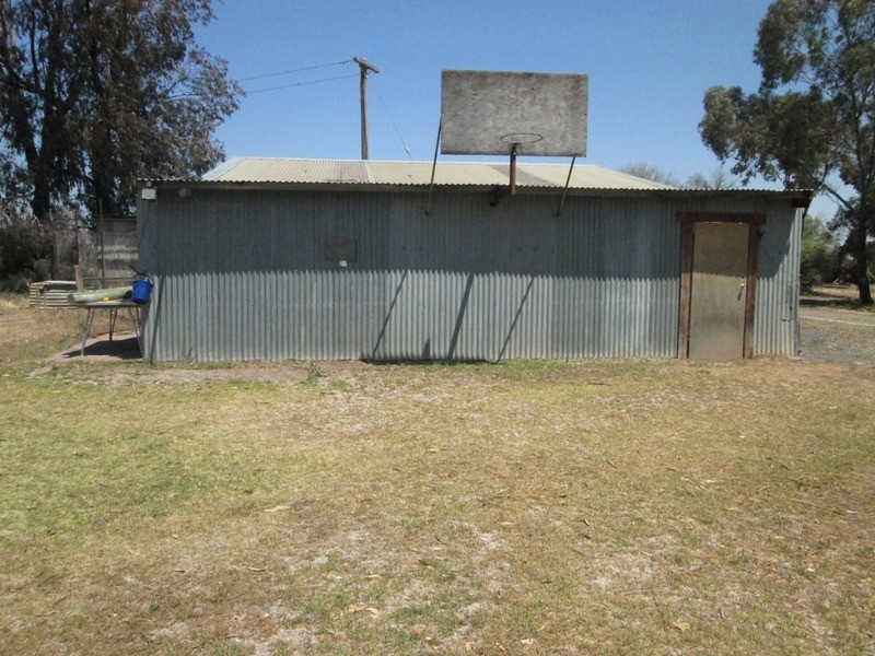 65 Jessie Dunstone Road, Swan Hill VIC 3585