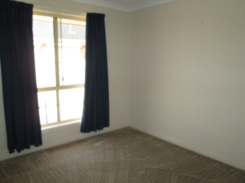 27 Village Way, Swan Hill VIC 3585