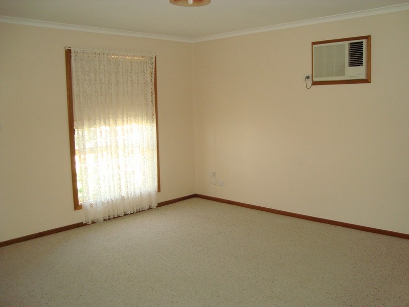 2/41 Poole Boulevard, Swan Hill VIC 3585