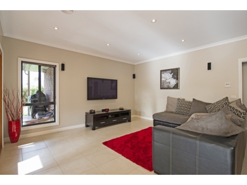 8 Merit Crescent, Swan Hill VIC 3585