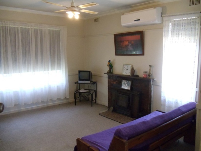 11 Beveridge Street, Piangil VIC 3597