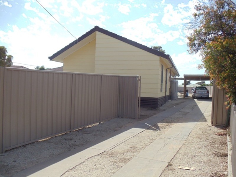 2 Storer Court, Swan Hill VIC 3585