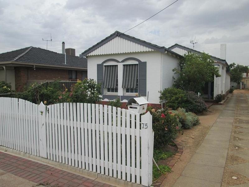 75 Splatt Street, Swan Hill VIC 3585
