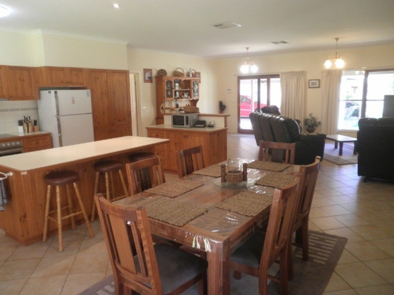 27 Mortoo Street, Swan Hill VIC 3585