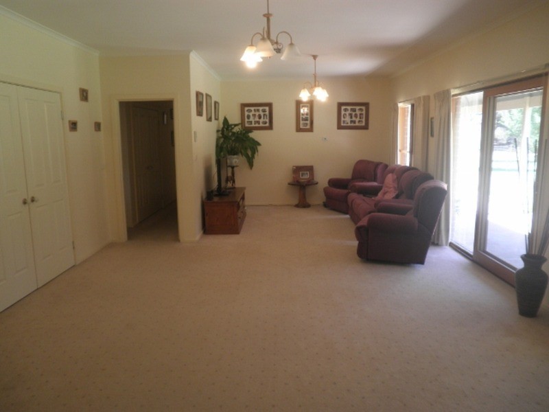 27 Mortoo Street, Swan Hill VIC 3585