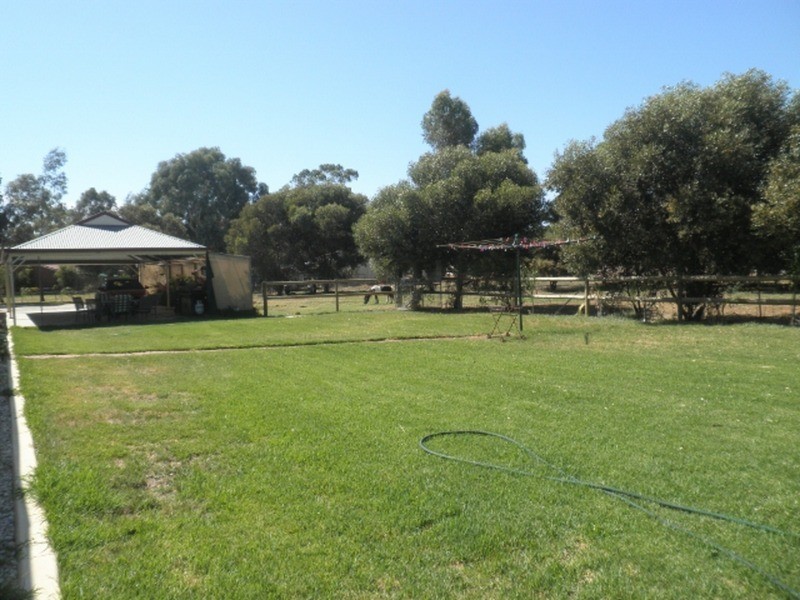 27 Mortoo Street, Swan Hill VIC 3585