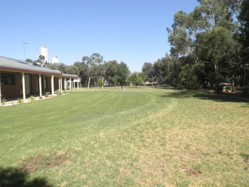27 Mortoo Street, Swan Hill VIC 3585