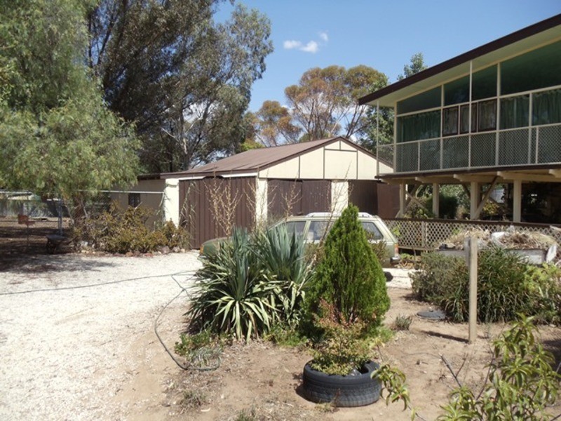 212 Best Street, Sea Lake VIC 3533