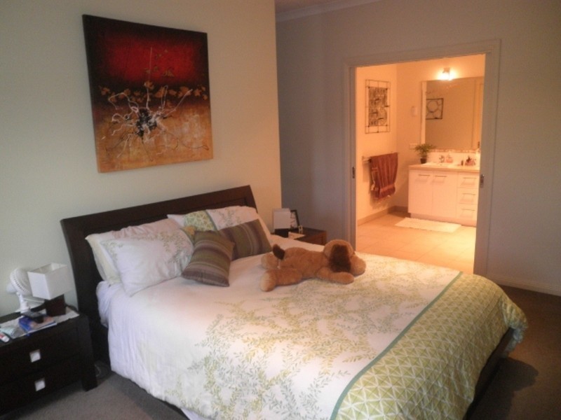 9 Moonah Court, Swan Hill VIC 3585