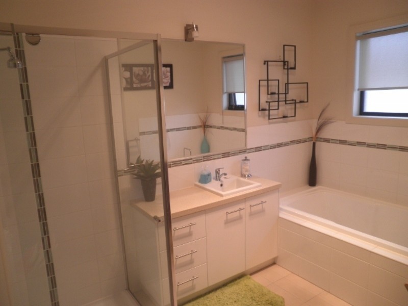 9 Moonah Court, Swan Hill VIC 3585