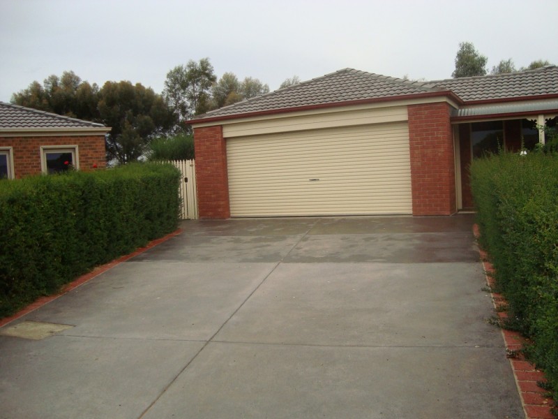 4 Lisa Court, Swan Hill VIC 3585