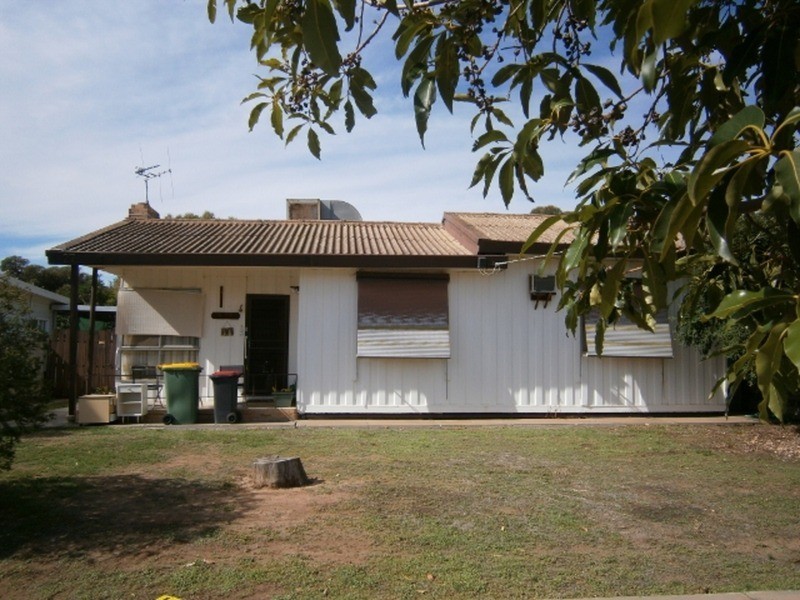 27 Dunstone Street, Swan Hill VIC 3585