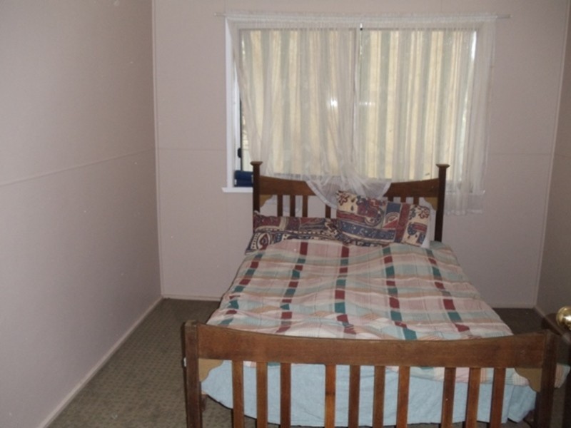 2 Howard Street, Sea Lake VIC 3533