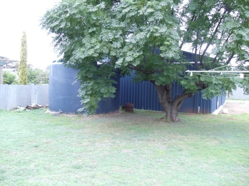 2 Howard Street, Sea Lake VIC 3533