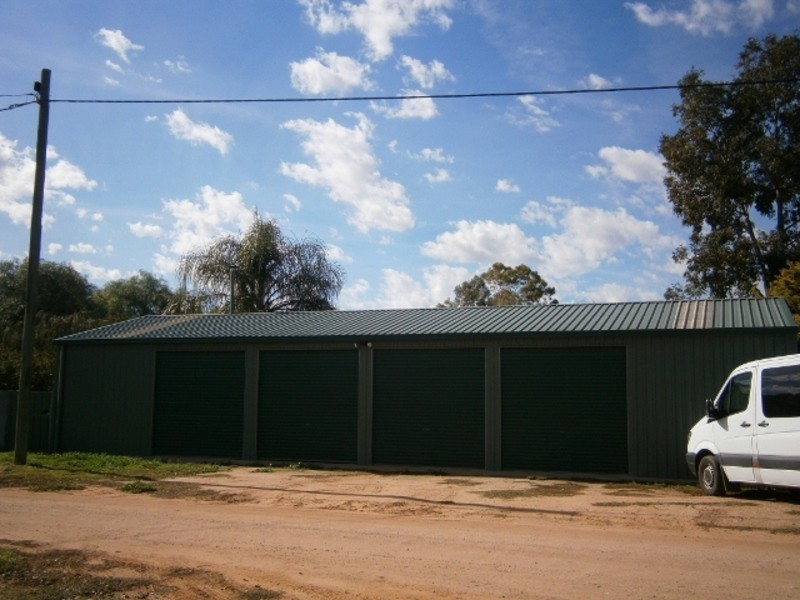 70 Murray Street, Piangil VIC 3597