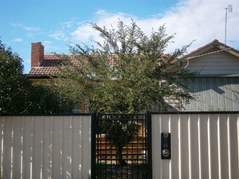 19 Cadell Street, Swan Hill VIC 3585