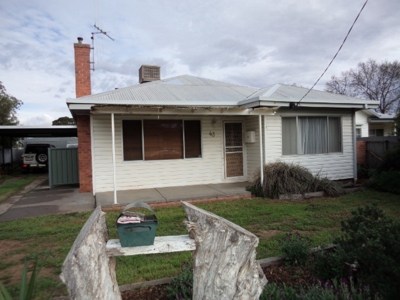 43 Pritchard Street, Swan Hill VIC 3585