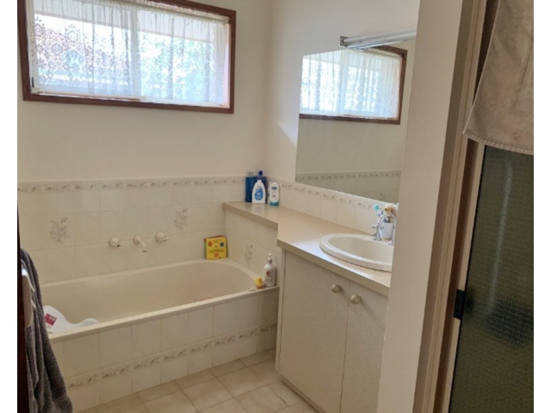 2/10 Everingham Street, Swan Hill VIC 3585